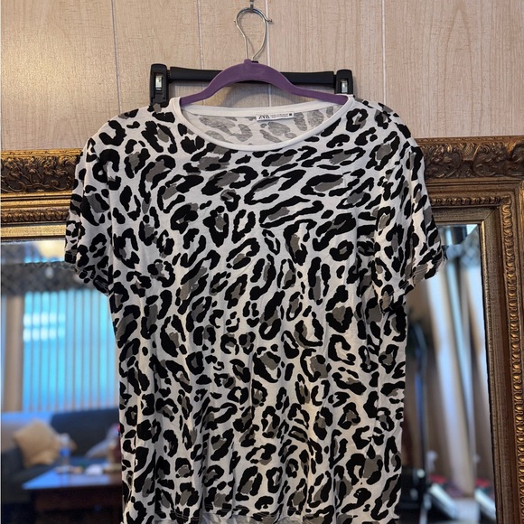 Zara Tops - Zara Women's Black and White Leopard Print Top